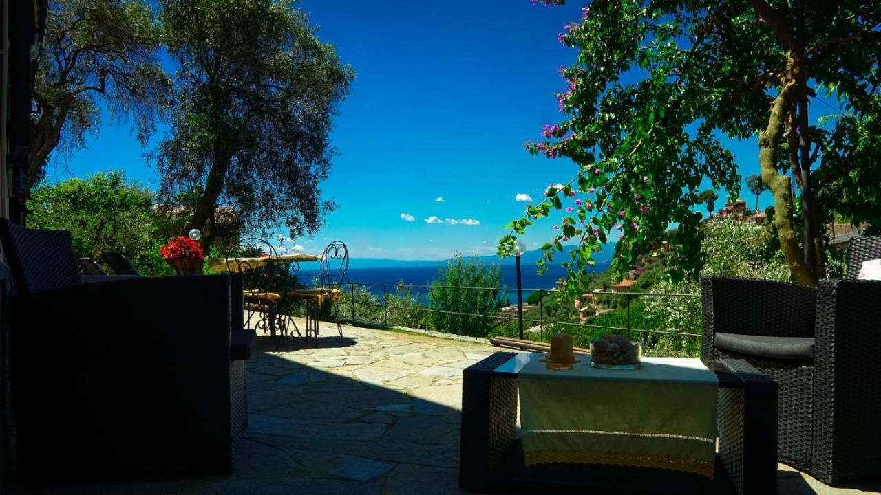 Villino Brunetto Azienda Agrituristica 카모글리 외부 사진